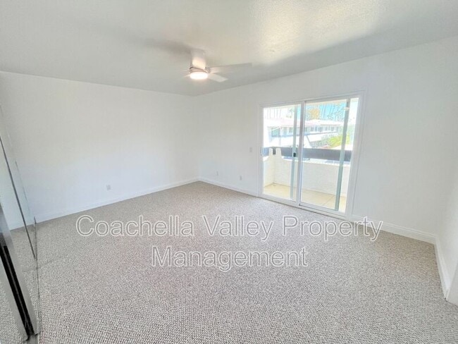 Building Photo - 1900 S Palm Canyon Dr