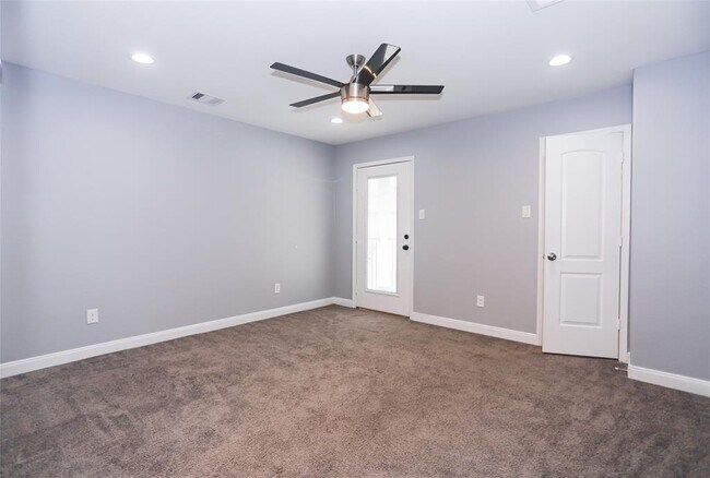 Building Photo - 9036 Jutland Rd