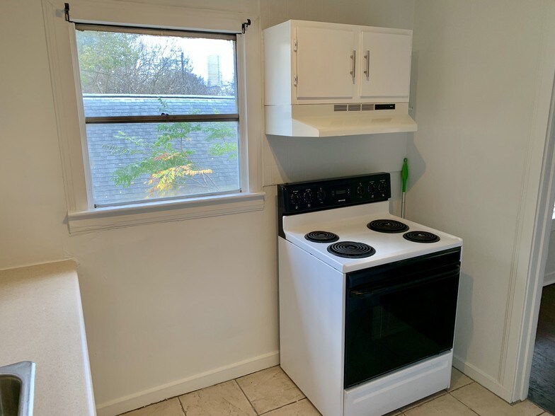 Building Photo - 2016 Dunlavy St