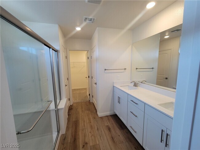 Building Photo - 3652 Valpacos Ln