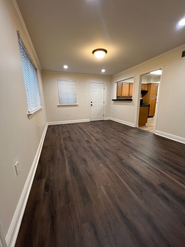 Building Photo - 202 Avenue A