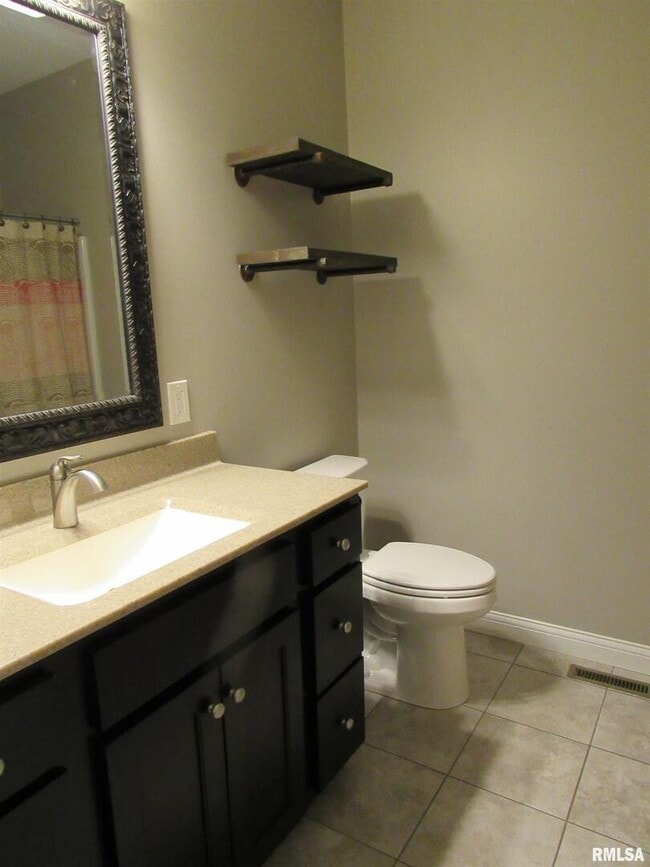 Building Photo - 1659 Celtic Ct