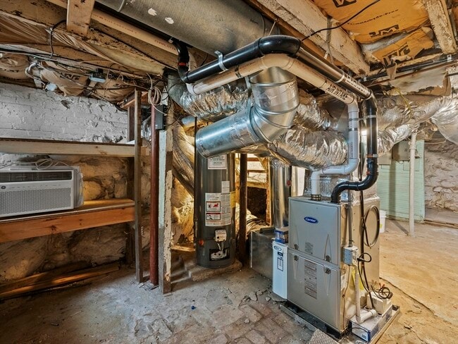 Building Photo - 27 Kilby St