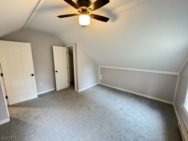 Building Photo - 606 Hardyston Ville Rd