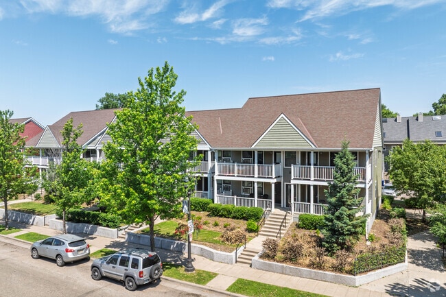 Building Photo - St. Albans Park