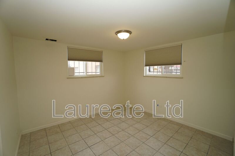 Building Photo - 1118 Rosemary St