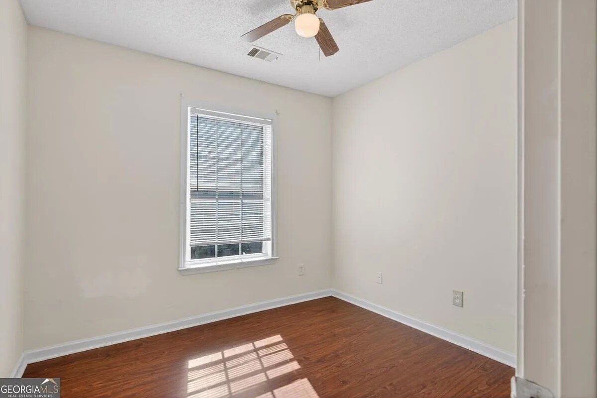 Building Photo - 1080 Whitestone Rdg