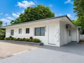 Building Photo - 6723 NE Miami Pl