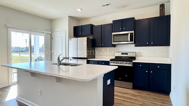 Building Photo - 441 Tributary Cir