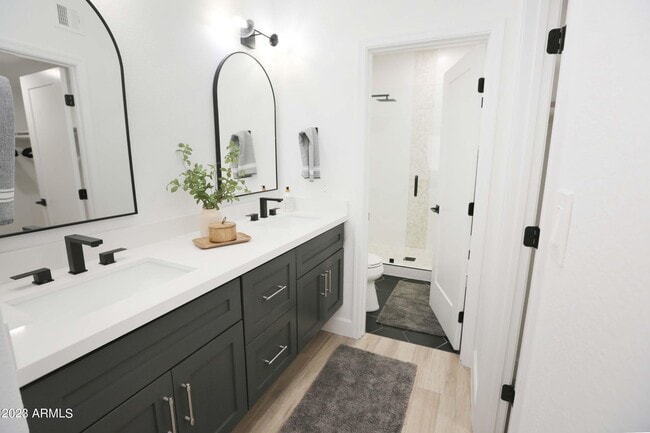 Building Photo - 11333 N 92nd St