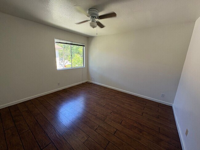 Building Photo - 7478 Santa Ysabel Ave