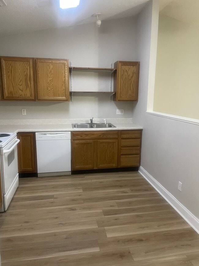 Building Photo - 4910 Kitty Hawk Way