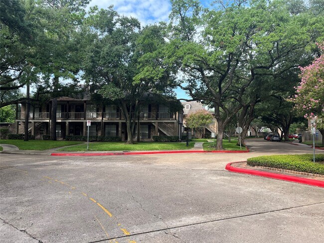 Building Photo - 811 Wax Myrtle Ln