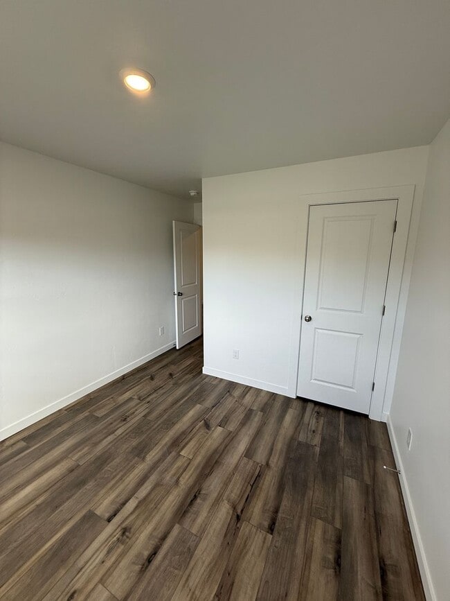 Building Photo - First Full Months Rent Free!-Beautiful 4 b...