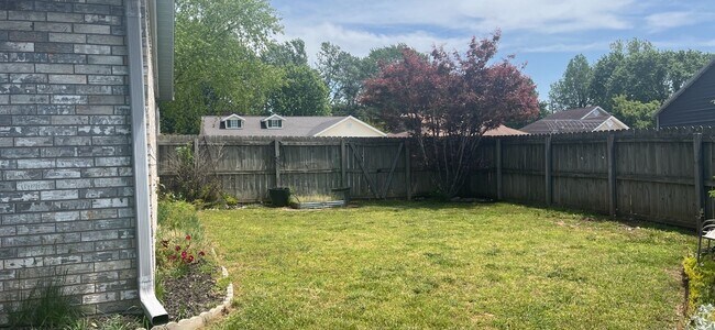 Building Photo - Great 2 bedroom 2 bath in Rogers