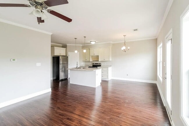 Building Photo - 4405 Castellon Way