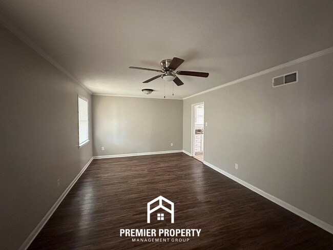 Building Photo - Beautiful 3BR/2BA Bartlett Home | 1,608 Sq Ft, Fireplace & Fenced Yard with Covered Patio