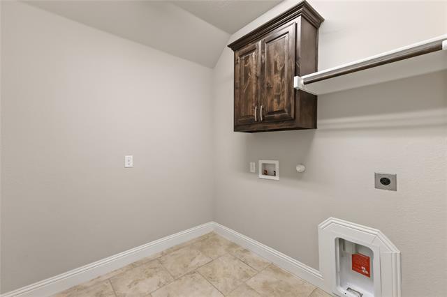 Building Photo - 348 Prairie Ridge Ln