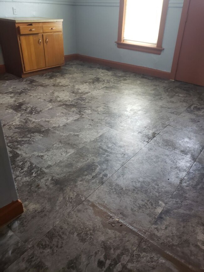 Building Photo - 3324N27thM