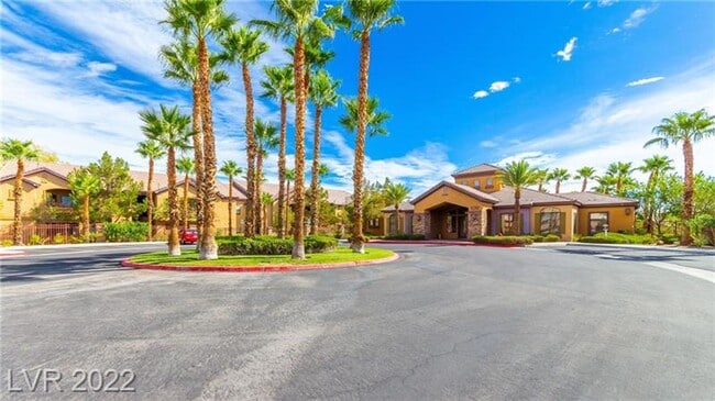 Building Photo - Northwest Grand Canyon Village - 2 Bedroom...