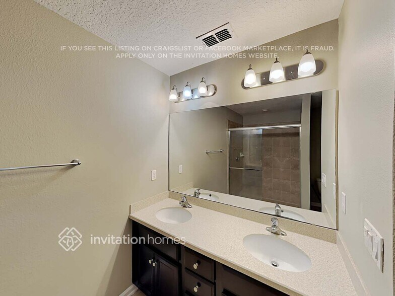 Building Photo - 372 Sunshine Dr