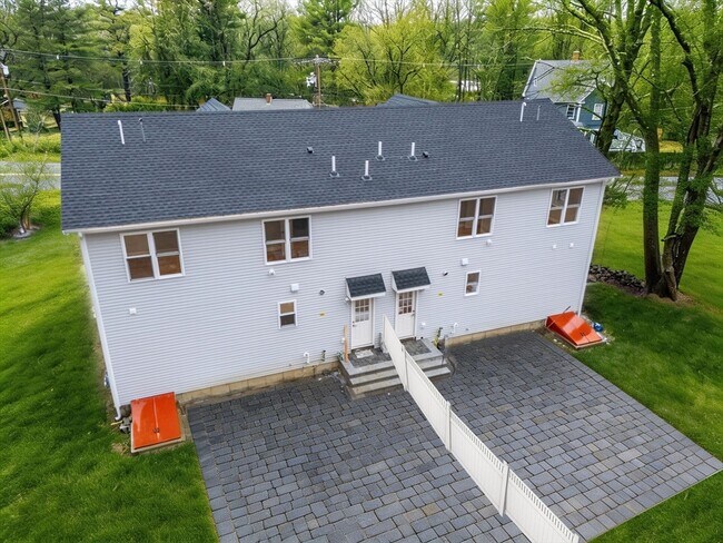 Building Photo - 72 Westboro Rd