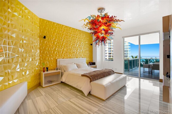 Building Photo - 2711 S Ocean Dr