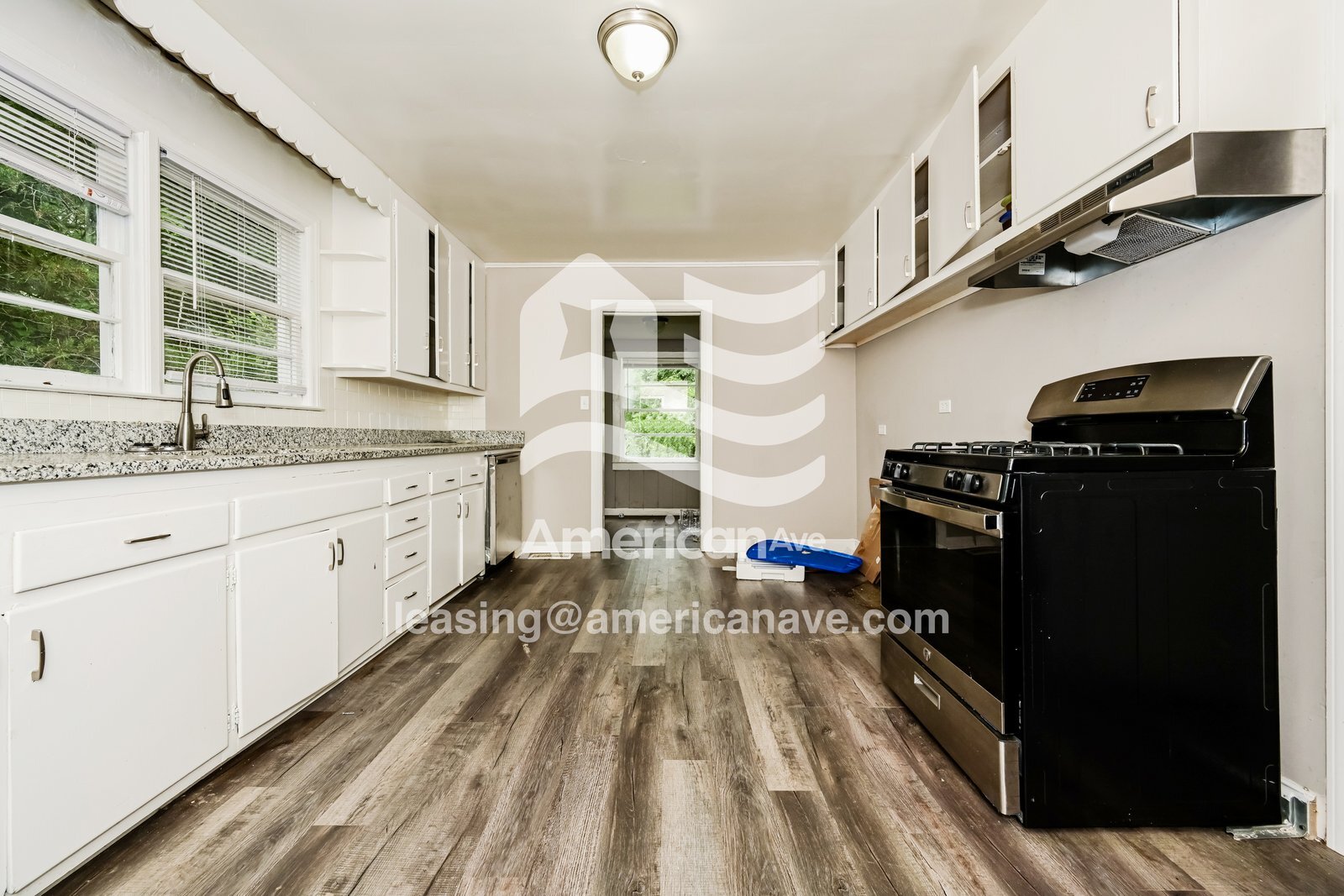 Building Photo - 156 Parkwood Ave