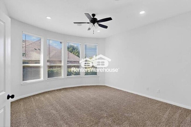 Building Photo - MOVE IN READY - 4BED/3BATH - LITTLE ELM, T...
