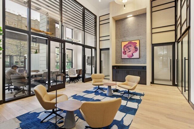 Building Photo - 2425 Peachtree Rd