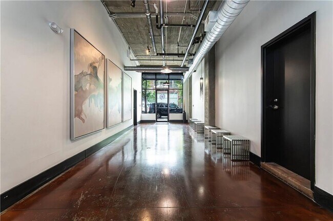 Building Photo - 333 Nelson St SW