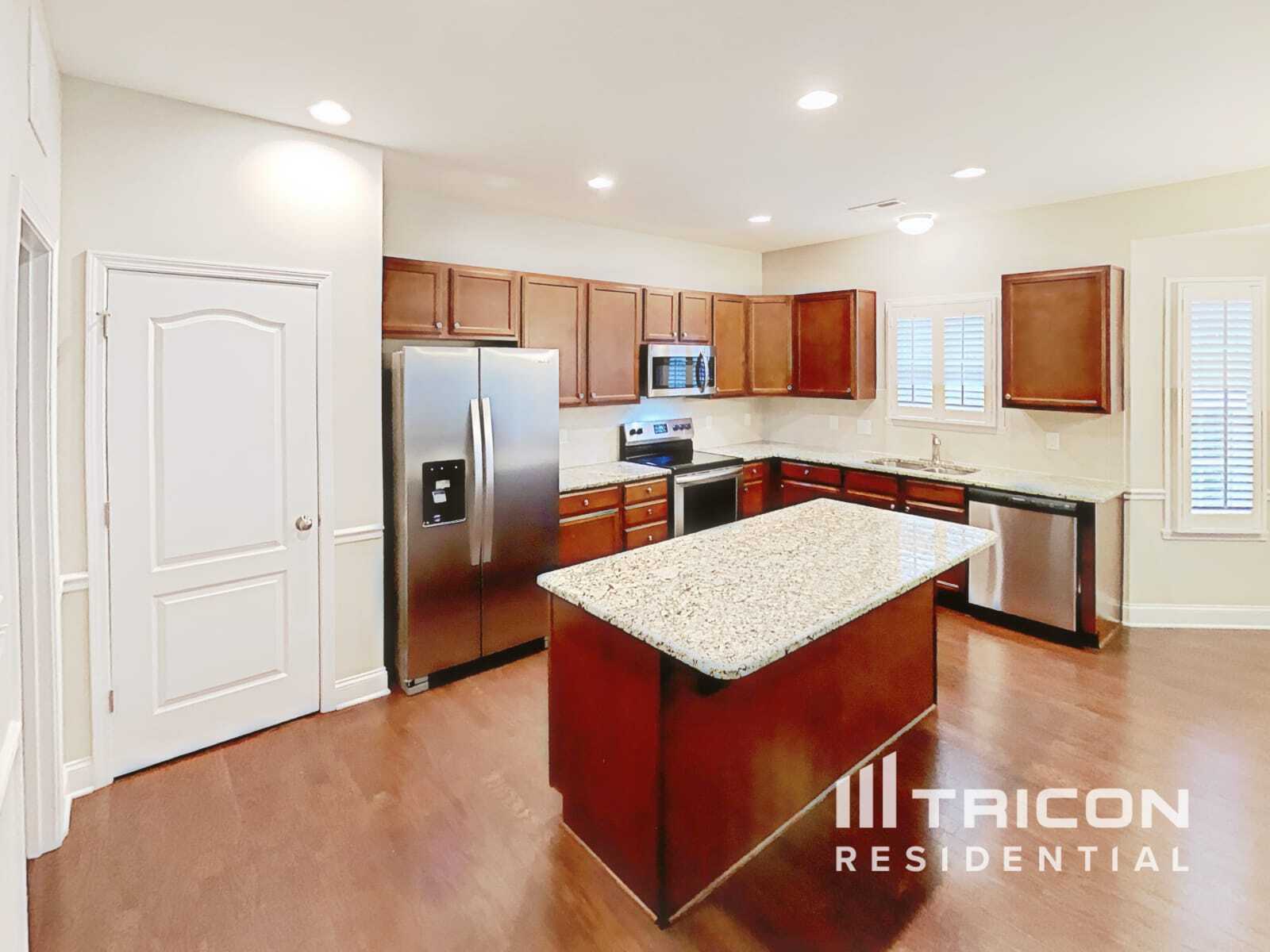 Building Photo - 5766 Woodside Forest Trail