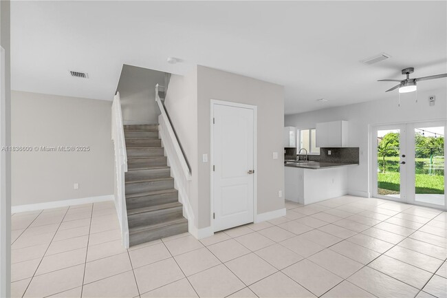 Building Photo - 942 SW 147th Ct