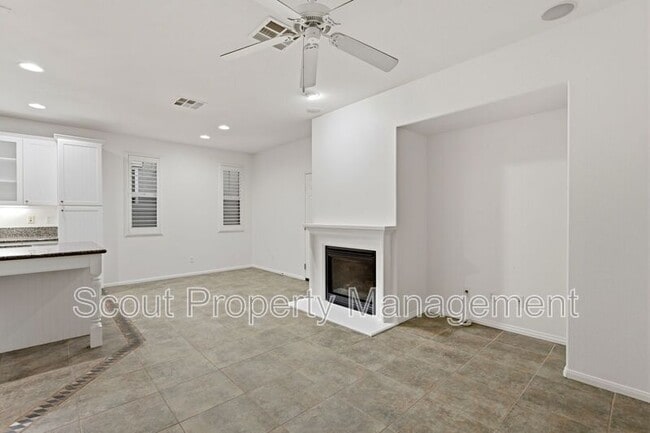 Building Photo - 40026 Somerville Ln