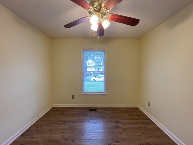 Building Photo - 2312 Faucette Ave