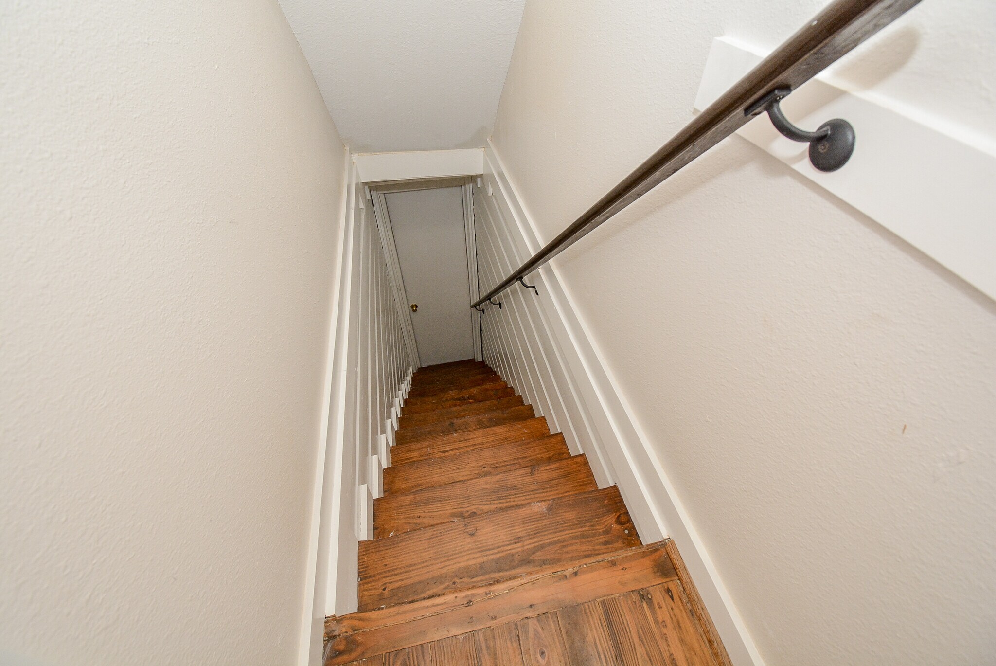 Rear entry stairs - 2916 Arbor St