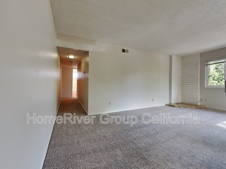 Building Photo - 5592 Keoncrest Cir