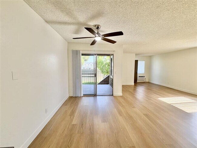 Building Photo - 7531 Baylor Dr