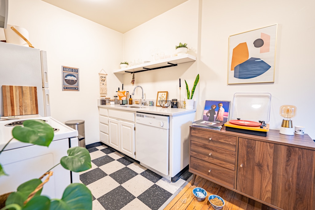 Building Photo - 4201 Locust St