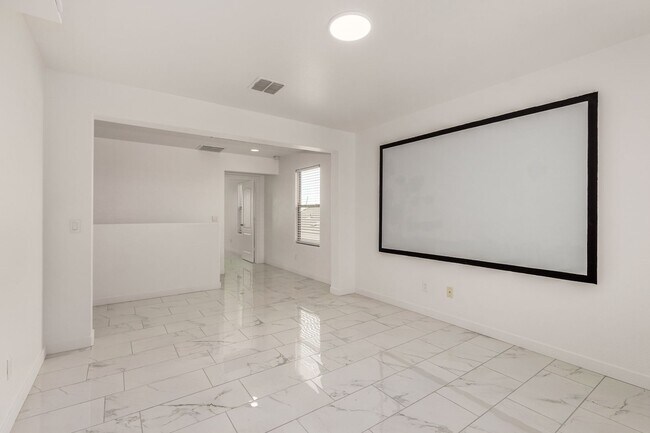 Building Photo - One Of A Kind Home For Rent In Buckeye!