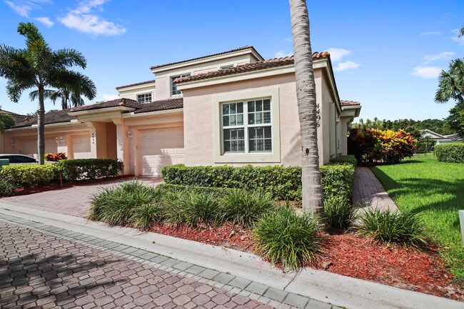 Building Photo - 4496 Hickory Dr