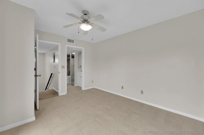 Building Photo - 5857 SE Windsong Ln