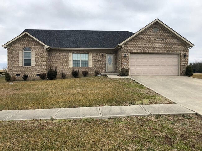 Primary Photo - 102 Twin Lakes Dr