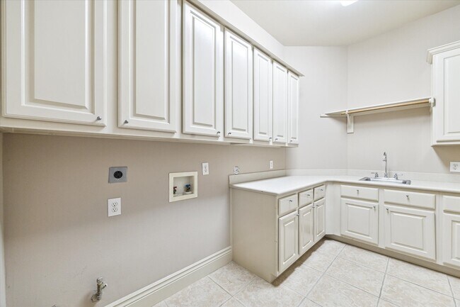 Building Photo - 5215 Eagle Pointe Ct