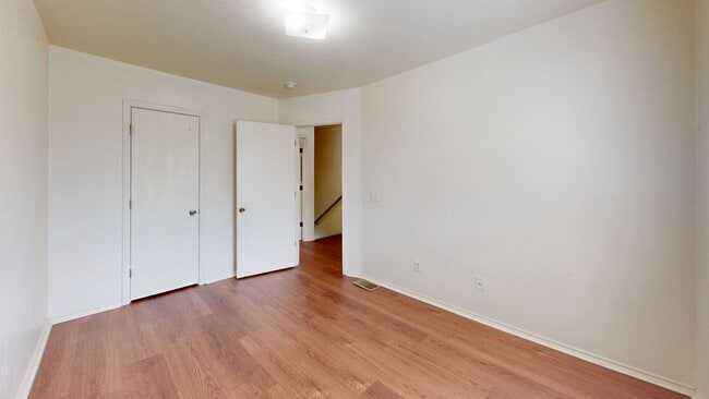 Building Photo - 4302 Jeff Scott Dr