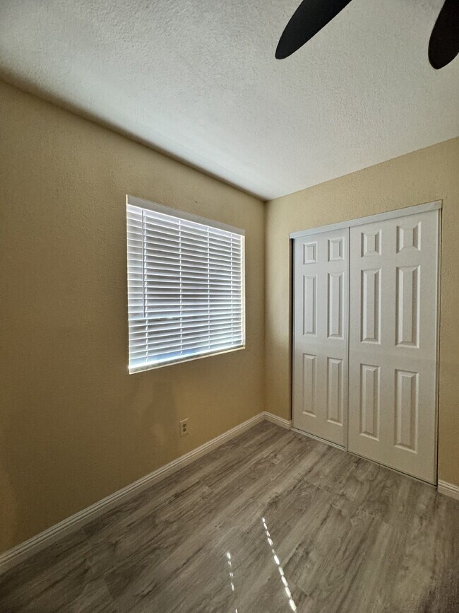 Building Photo - 4BR - 3BA two-story with pool