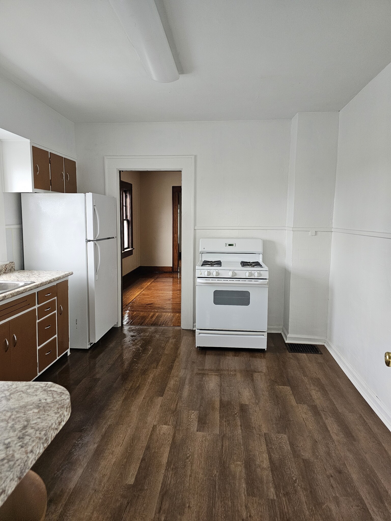 Building Photo - 5912 W 200 S