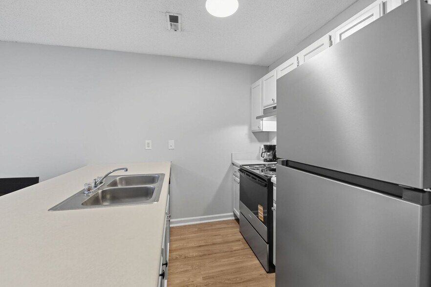Building Photo - 254 Kings Creek Dr