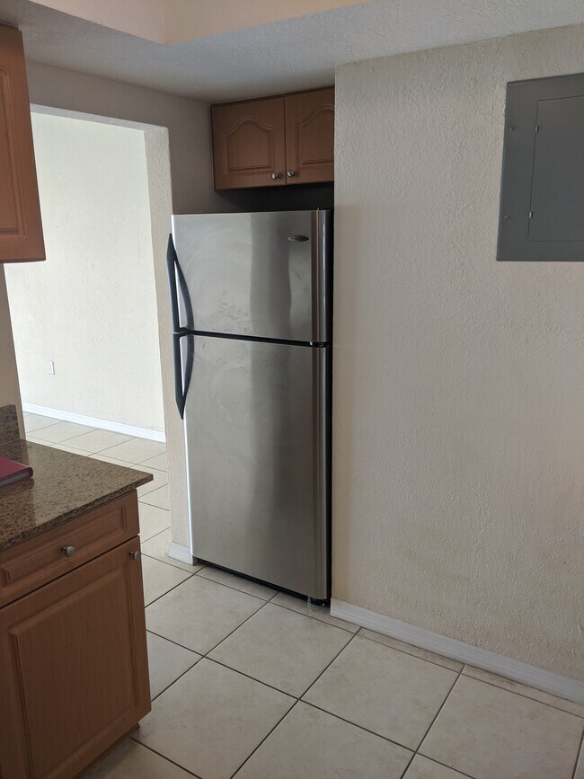 Building Photo - 7713 SW 88th St