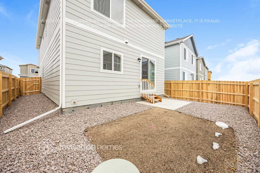 Building Photo - 13583 Arriba Dr